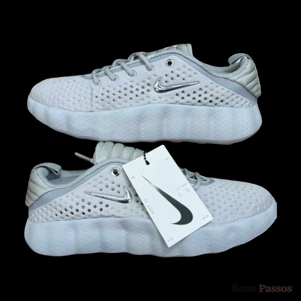 Nike Mind 002